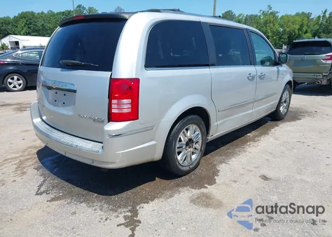 2009 Chrysler Town & Country Limited from USA, damaged, VIN 2A8HR64X79R581771